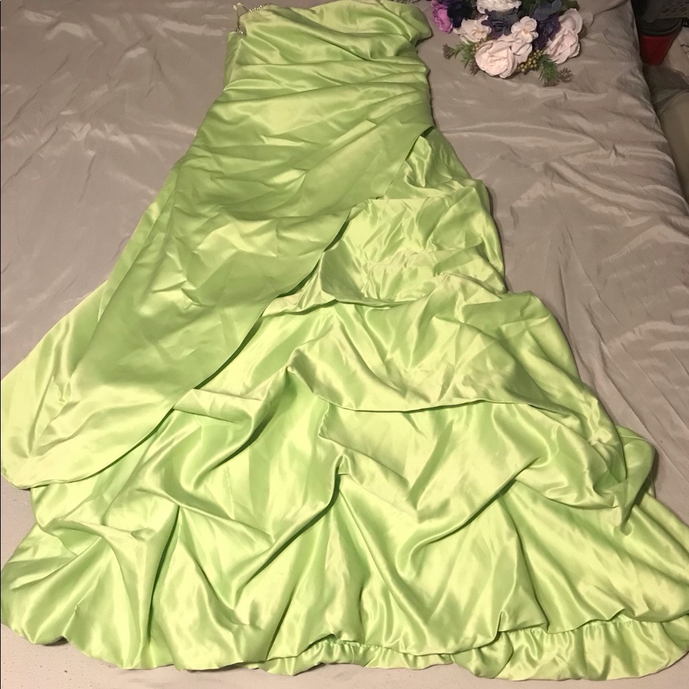 Light Green Prom Dress!!